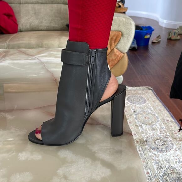 Vince Leather Ankle Boots Peep-Toes Gray Size 10M - Picture 3 of 14